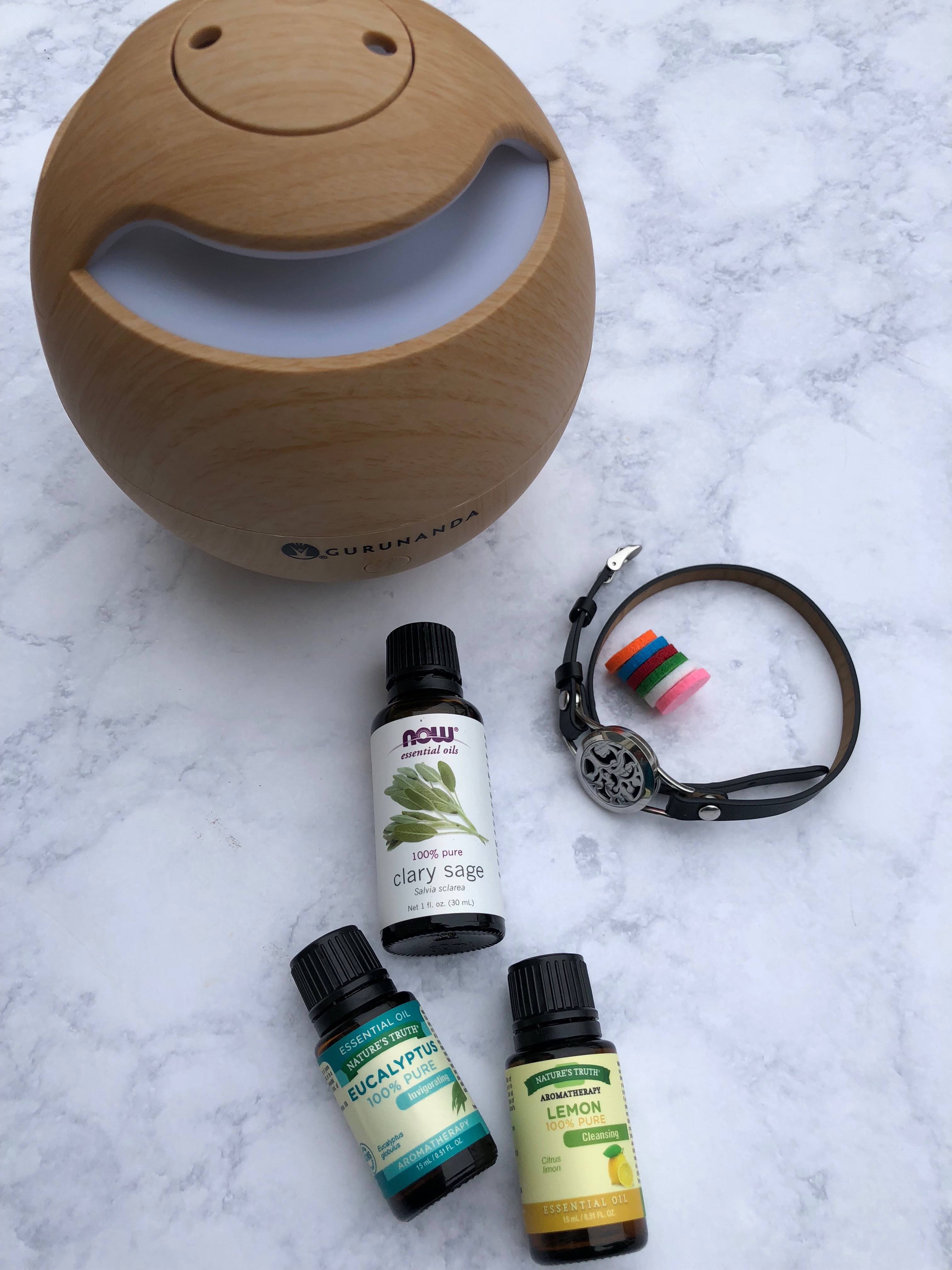 Essential Oils For Beginners: Tips + Accessories 