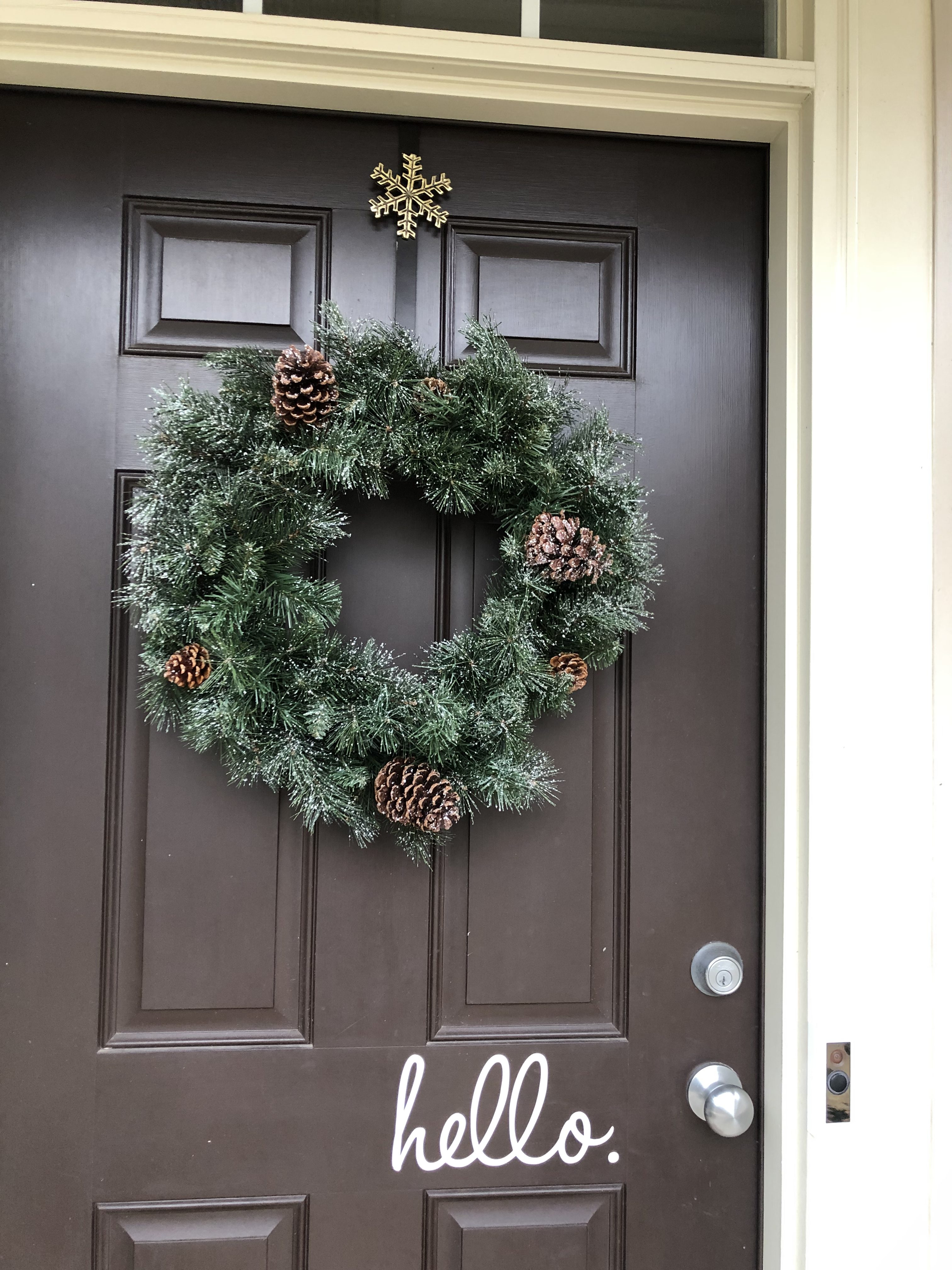 Winter Door Decor With Wreath Ideas